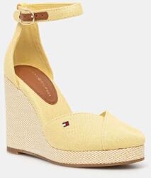 Tommy Hilfiger espadrilles FLAG HIGH WEDGE ESPAD CLOSED TOE sárga, éksarkú, FW0FW08494 - sárga Női 38