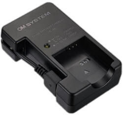 OM System UC-92 akkumlátor töltő