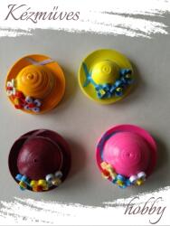 kezmuves-hobby. hu Mini kalapok 1 - Quilling hűtőmágnes