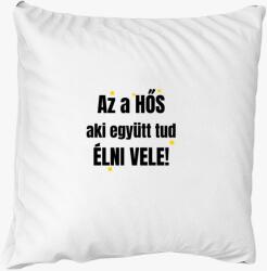 Los Polos Az a hős aki együtt tud élni vele páros párna
