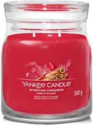 Yankee Candle Közepes illatú gyertya Yankee Candle Csillogó fahéj aláírás (41243)