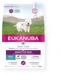 EUKANUBA Sensitive Skin Fish - Hipoallergén halas kutyatáp érzékeny bőrre 2, 3 kg