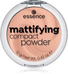  Essence mattító kompakt púder 04
