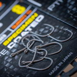 Guru Super XS Size 8 Barbed/Eyed (GXSEB08)