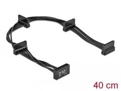 Delock SATA-tápkábel 15 tűs csatlakozódugóval 4 x 15 tűs SATA-csatlakozóhüvely, 40 cm, fekete