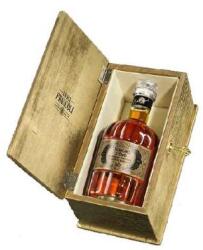 Francoli Scrigno d Oro Grappa 50 mesi, 40% fa dd. (arany színű) (0.7L)