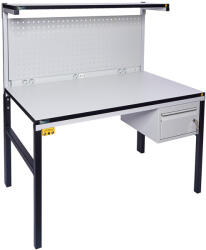  TESDA ESD asztal, 1200x900 mm. 1 db 1200x300 mm-es polccal, 2 db oszloppal, perforált hátfallal, hálózati elosztóval, 1 fiókos szekrénnyel