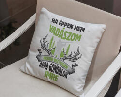 Szarvasi grafikás párna