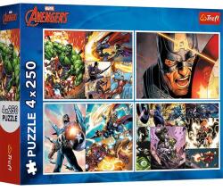 Trefl Puzzle Trefl din 4 x 250 piese - Zile eroice Puzzle