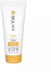 Matrix Biolage Smooth Proof Balzsam Szöszösödő és Göndör Hajra 200ml