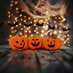 Family Halloween-i tök dekoráció - 10 x 10 x 11 cm - 3 féle - 3 db / csomag (58338)