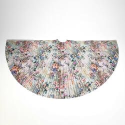 Takoy Panel szabásmintával pliszírozott félkörszoknyához, közepes félmatt szaténból - elmosódott virágok olajfestmény