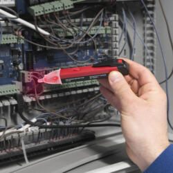 Maxwell Érintés nélküli feszültség detektor - LED lámpával (25818) - tipparuhaz