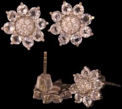  Cercei Zircon - Floare - 11x11x15 mm - Argint 925 - Energia Creativitații si Luminarii Interioare - 1 Pereche