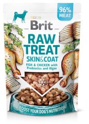 Brit Recompensa caini Raw Treat Freeze Dried Skin Coat 40 g peste si pui liofilizat cu probiotice