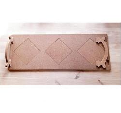 Téglalap alakú tálca MDF 3 db rombusz alakú poháralátéttel. Mérete: 52x19 cm