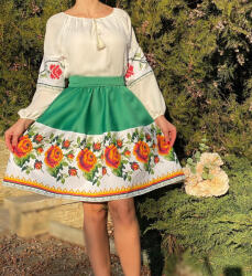 Ie traditionala Rochie Traditionala stilizata cu motive florale Maria