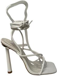 Chic Сандали Chic Women's Square Toe Strappy Flat Sandal - White