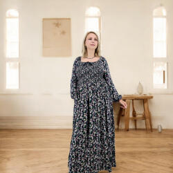Ie traditionala Rochie lunga de vara cu maneca 3 4 si imprimeu floral bleumarin