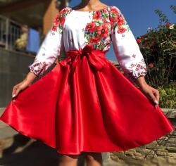 Ie traditionala Rochie Traditionala stilizata cu maci 9