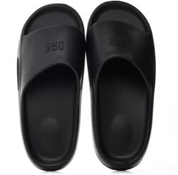 Dorko Bali (ds25s04m00144-45)