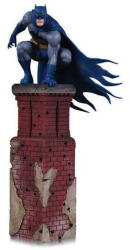 McFarlane Toys Bat-Family Szobor Batman 25 cm (Part 1 of 5) (356440)