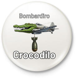 printfashion Bombardiro Crocodilo - Kitűző, hűtőmágnes - Fehér (17453822)