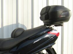 SHAD Top Master Felszerelő Készlet - SYM SHAD Vázak, idomok, kiegészítők Doboz konzol, kiegészítők - motomotors - 26 281 Ft