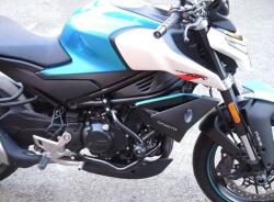 RDMOTO Engine guards RDMOTO CF183KD fekete (with protectors)