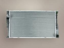 BMW 1 2004-2007 E87 - Vízhűtő 600x348x32mm háló Mahle