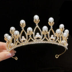  Tortadekoráció, tortadísz - Arany tiara, korona gyöngyökkel (T090524)