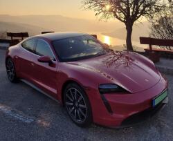 Porsche Taycan 4S élményautózás