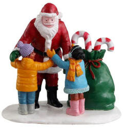 Lemax santa gets a hug General 2023