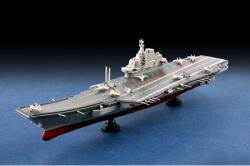 Trumpeter 1/1000 PLA Navy Aircraft Carrier LiaoNing CV-16 RAF 317 Squadron Sept. 1941 katonai hajó modell (07313)
