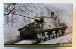 Academy Models 1/35 M36/M36B2 - Ardenneki offenzíva tank modell (AC13501)