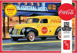 ROUND2 AMT Coca-Cola 1/25 1940 Ford Sedan Delivery autó modell (AMT1161)