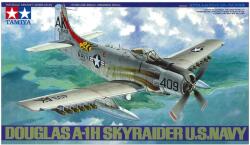 TAMIYA 1/48 Douglas Skyraider AD-6 (A-1H) katonai vadászgép modell (TA61058)