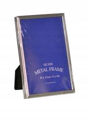 Poldom Fém képkeret 10x15 cm ezüst színben, finom díszítéssel (IN-09 10x15-S)