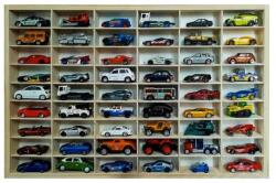 Kruzzel Fa fali polc, 54 rekeszes kisautó-tároló, 60×40 cm (00021998)