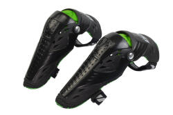 Ufo Syncron EVO csuklós térdvédő, fekete (KP03004)