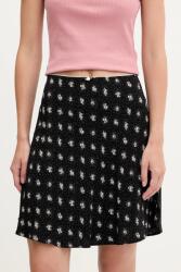Tommy Jeans szoknya fekete, mini, harang alakú, DW0DW20981 - fekete S