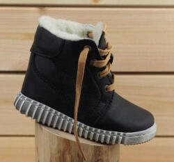 Pegres 1705 Mezítlábas gyermek téli csizma fekete 22