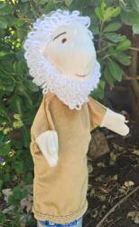 Babás Timi Menyhért kézbáb