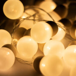 Somogyi Elektronic MLC20B LED-es gömb fényfüzér, 20 melegfehér LED, elemes, ~3m hossz, átlátszó vezeték, fa + műanyag - koronaphone