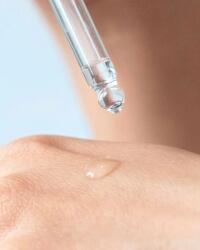 TIA'M Arcszérum hialuronsavval Hyaluronic Glow Revive Serum - 40 ml