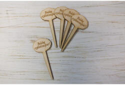 Natúr fa - Beszúrós "Boldog születésnapot! " gravírozott tábla 9cm 5db/csomag - papelito