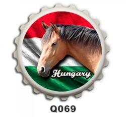 Neves Ajándék Kupak mágnes 8 cm - Barna ló hungary - Lovas ajándékok fehér (Q069)