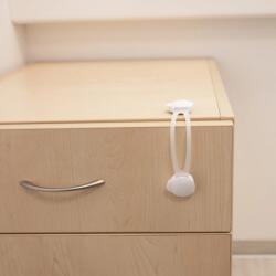 Zopa univerzális rugalmas szekrényzár 2db