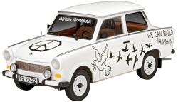 Revell Trabant 601S Builders Choice autó műanyag modell (1: 24) (07713) (07713)