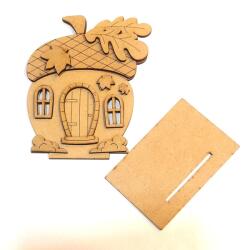  Makk ház, MDF. Mérete: 12, 5x15 cm